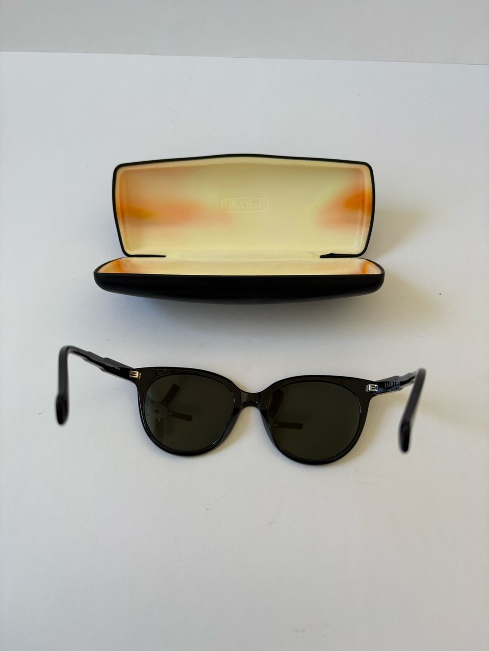 Raen Lily Crystal Black Polarized 54 Sunglasses Cat Eye Handmade Trendy Wide - Picture 4 of 11